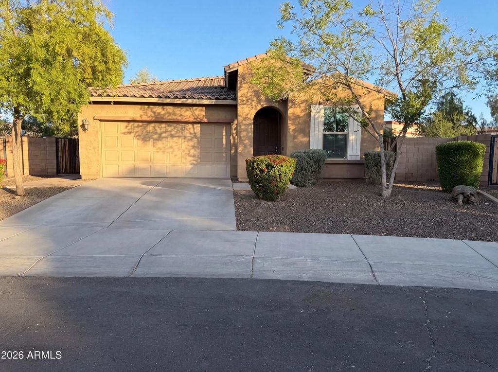 112 E Bernie Lane, Gilbert