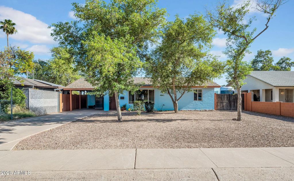413 W Caron Street W, Phoenix