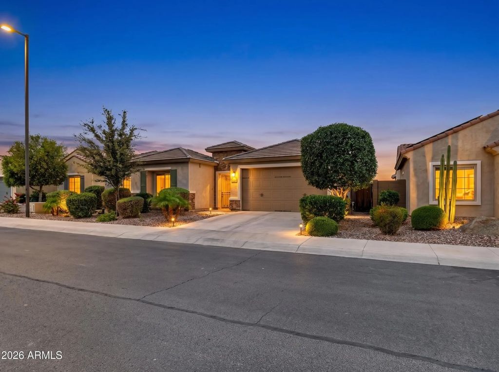 3864 N Huntington Drive, Florence