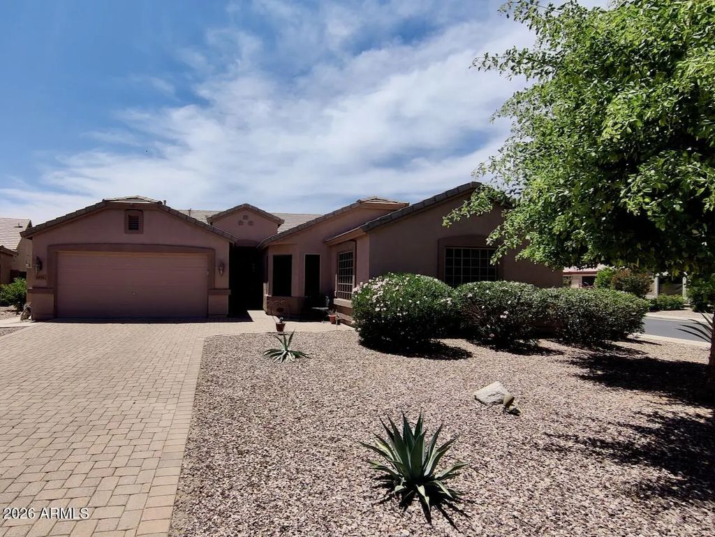 19696 N Madison Circle, Maricopa