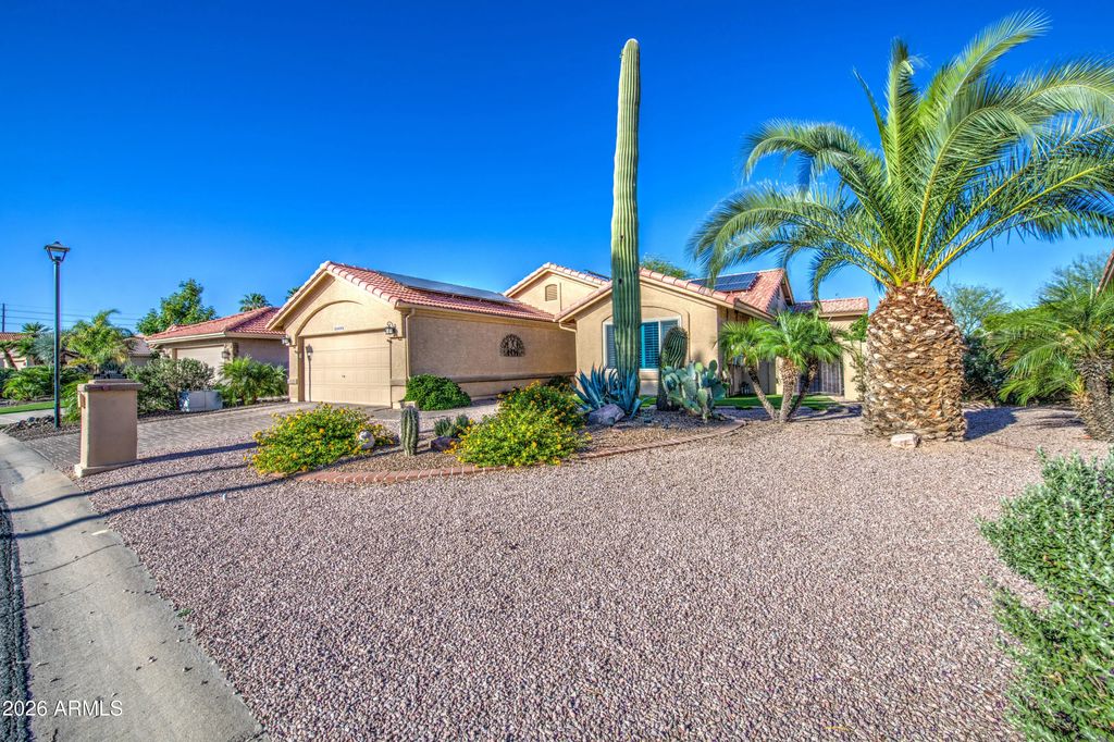 25225 S Flame Tree Drive, Sun Lakes