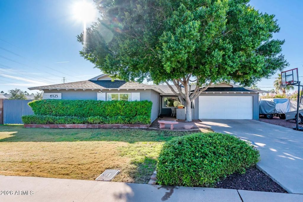 6525 E Lewis Avenue, Scottsdale