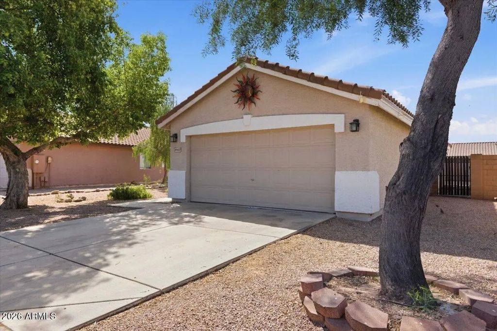 10425 E Birchwood Avenue, Mesa