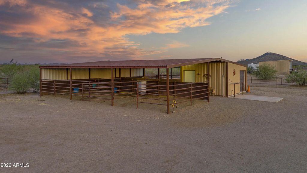 51921 N 461 Avenue, Wickenburg