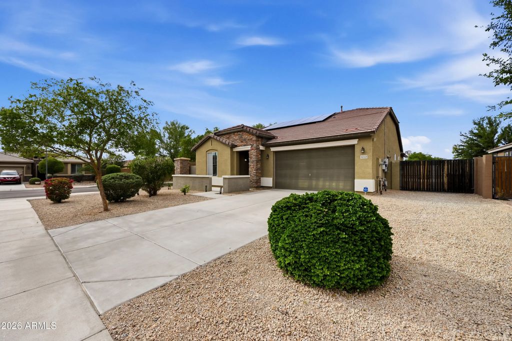 16152 W Desert Flower Drive, Goodyear