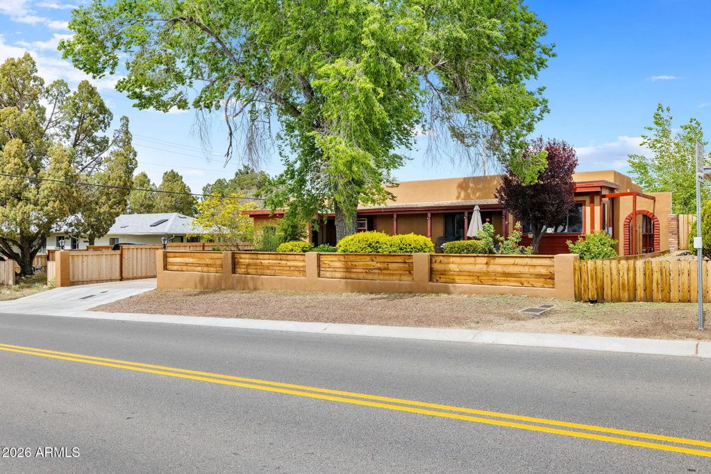 209 Robinson Drive, Prescott