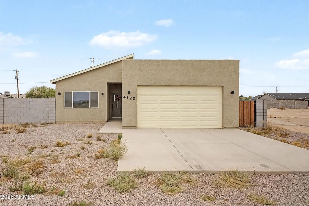 4120 N Valencia Drive, Eloy