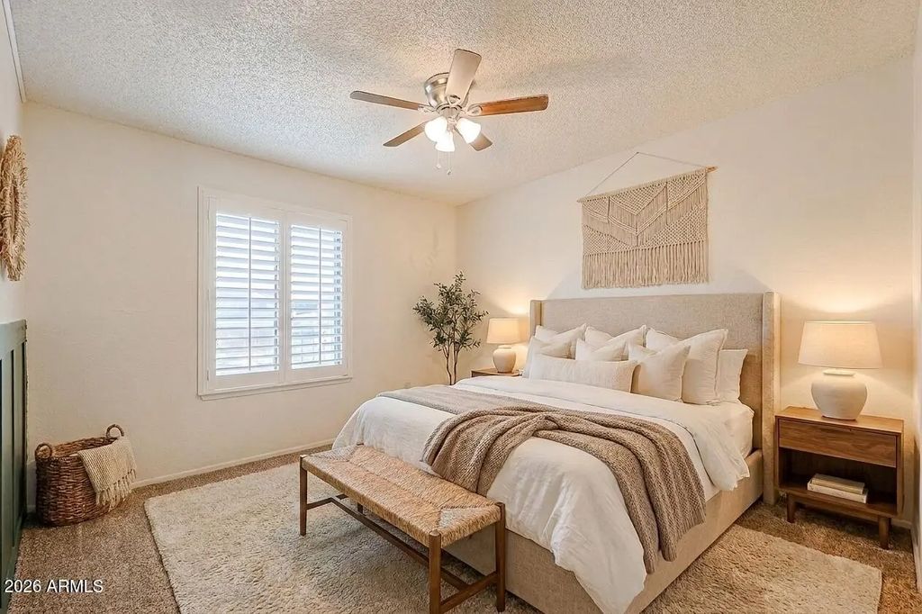 5757 W Eugie Avenue (unit 2073), Glendale