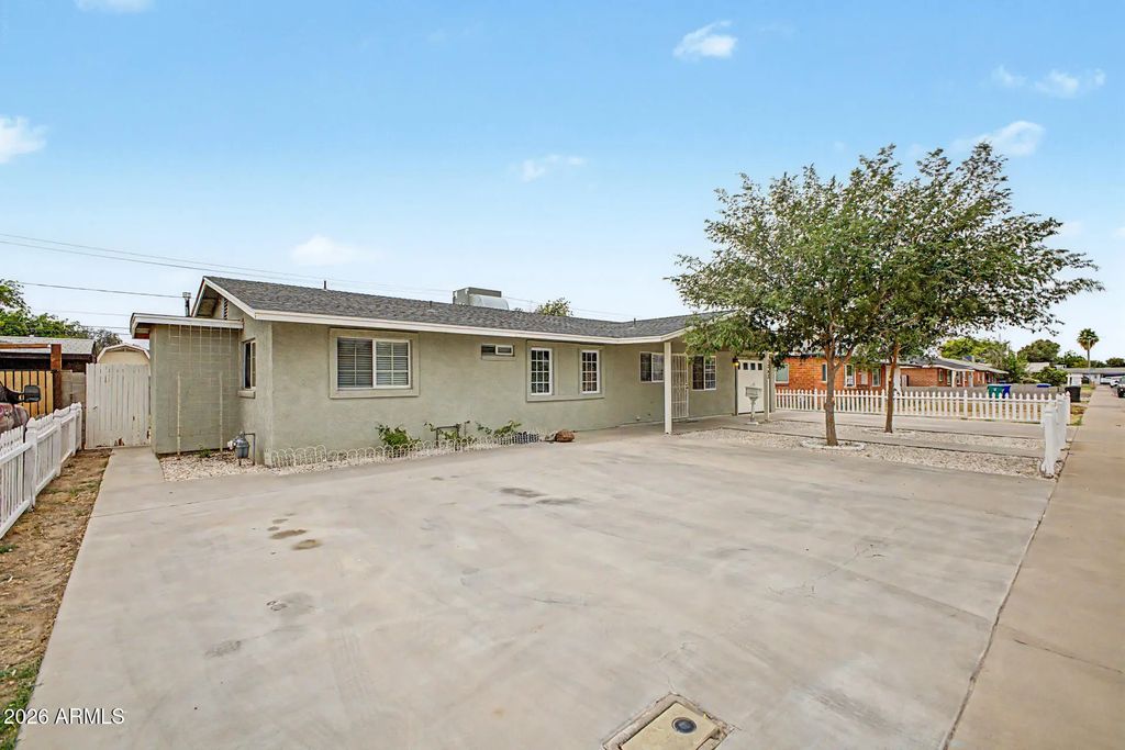 1043 W 5th Street, Mesa