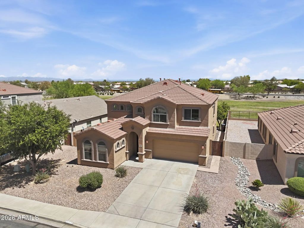 863 E Mule Train Trail, San Tan Valley