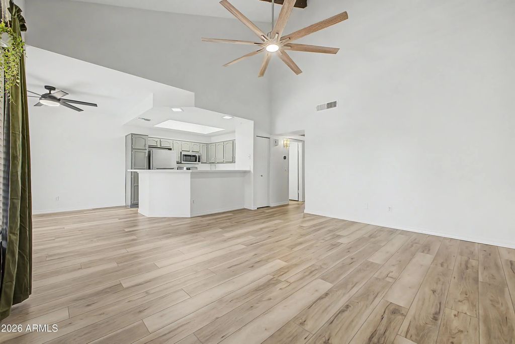 11666 N 28th Drive (unit 223), Phoenix