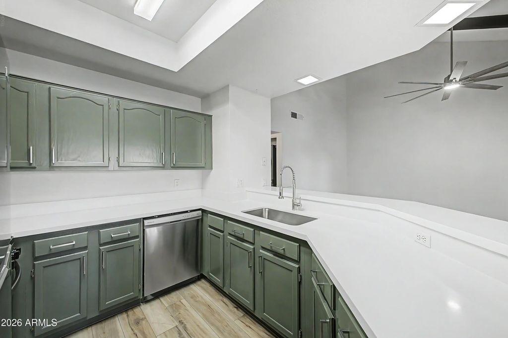 11666 N 28th Drive (unit 223), Phoenix