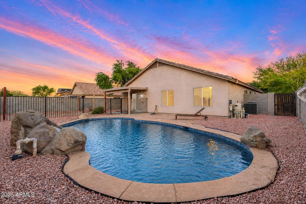 1740 E Francisco Drive, Phoenix