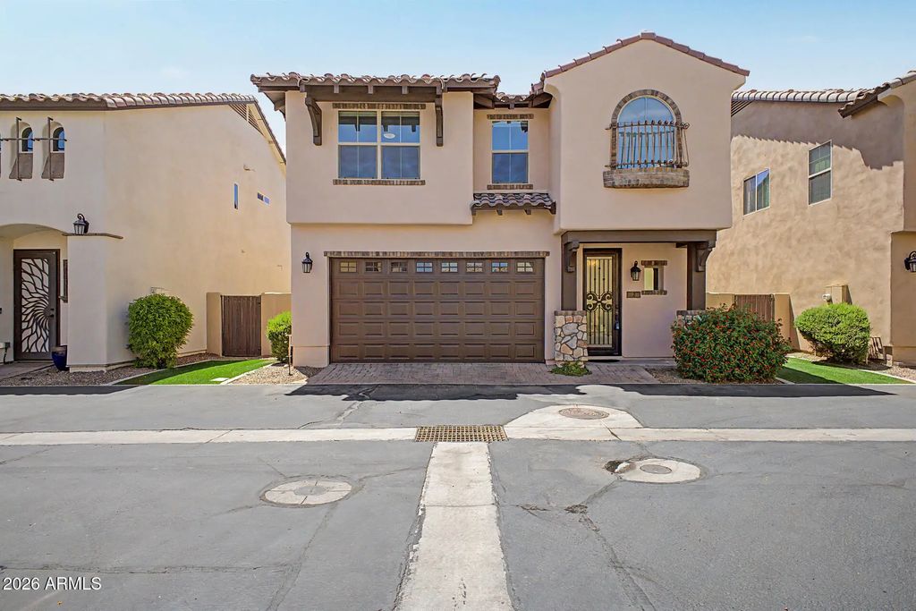 3345 E Pinchot Avenue (unit 2), Phoenix
