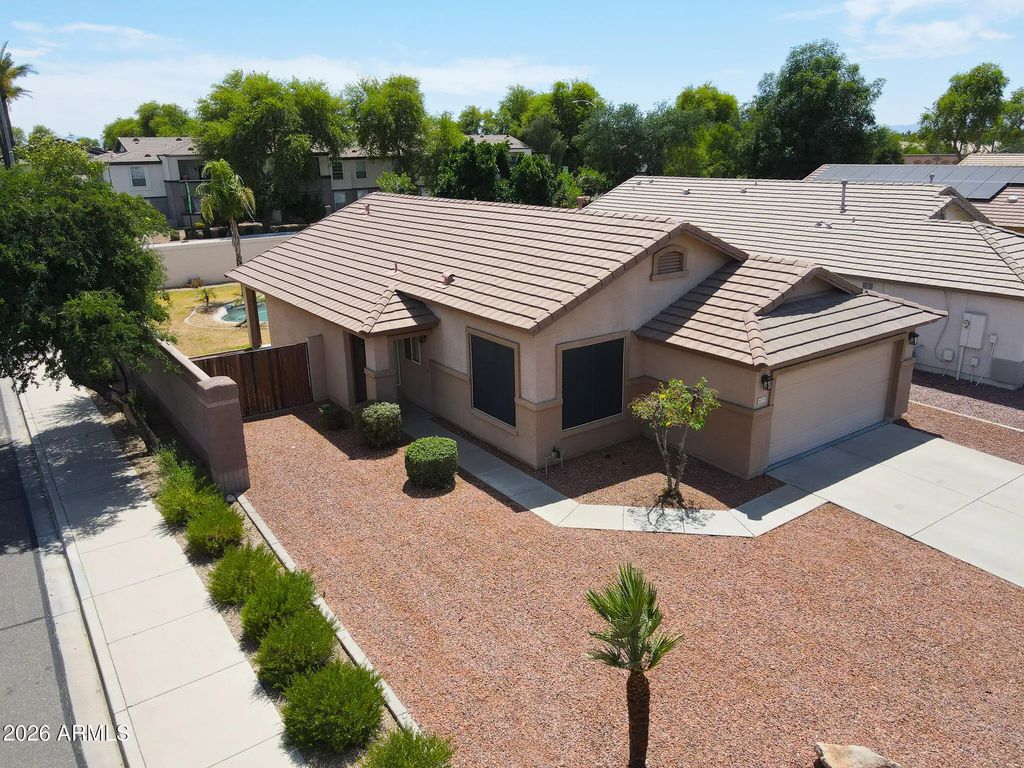 8203 W Tonto Lane, Peoria