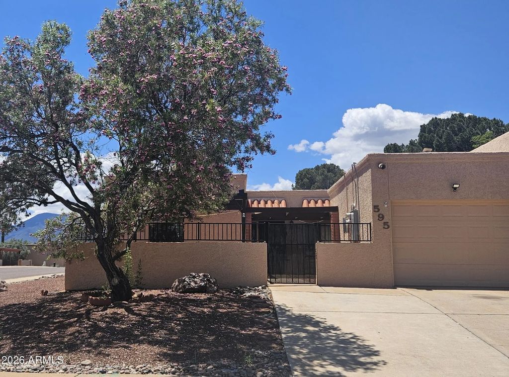 595 Camino Mojado, Sierra Vista