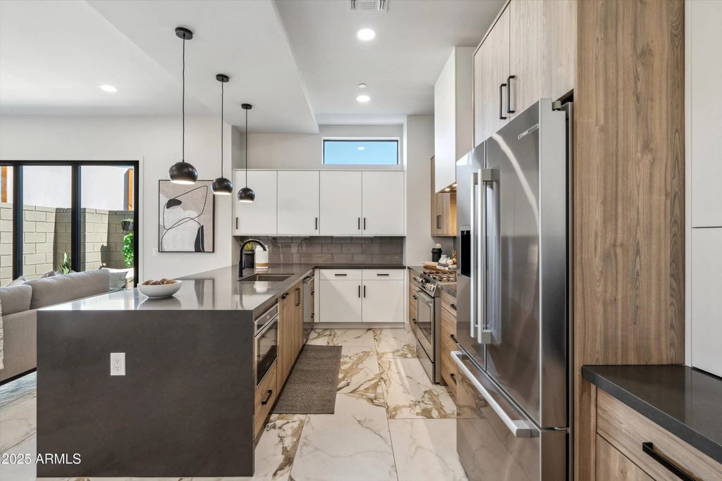 377 E Windsor Avenue (unit 20), Phoenix