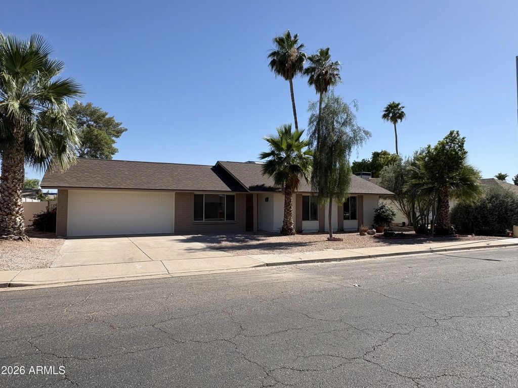 1521 W Nopal Avenue, Mesa