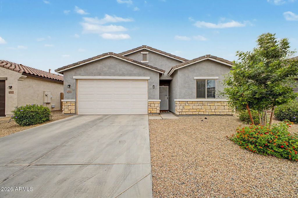 35211 W Santa Barbara Avenue, Maricopa