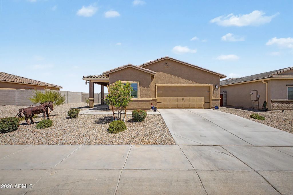 640 N Crowned Dove Trail, Casa Grande