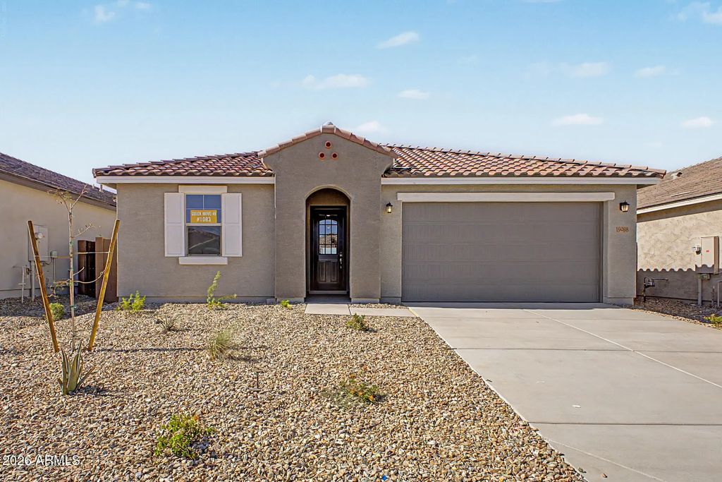 19408 W Loma Lane, Waddell