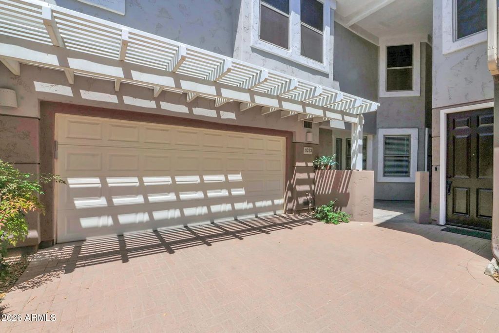 15221 N Clubgate Drive (unit 1023), Scottsdale