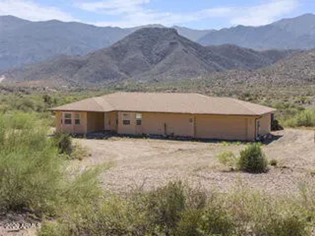 17200 S Dripping Springs Road, Mayer