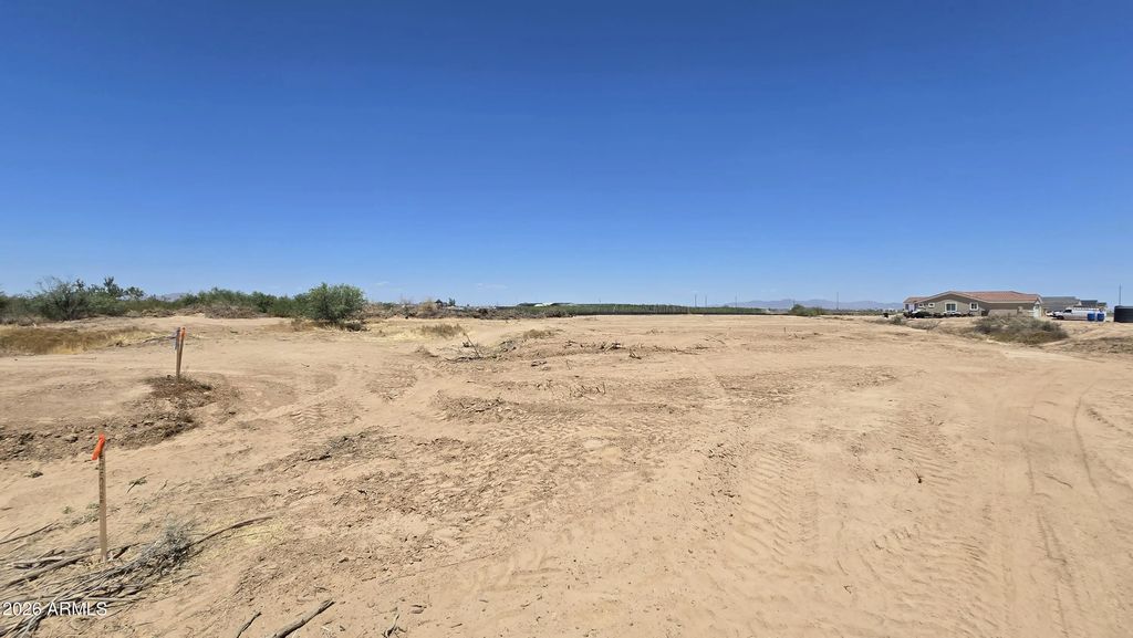 38xxx W Sherman Street (unit 13), Tonopah