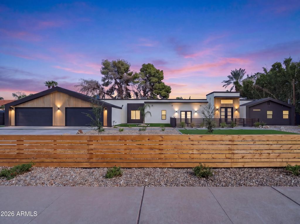7717 N 7th Avenue, Phoenix