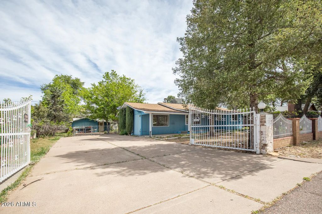 212 E Mckamey Street, Payson