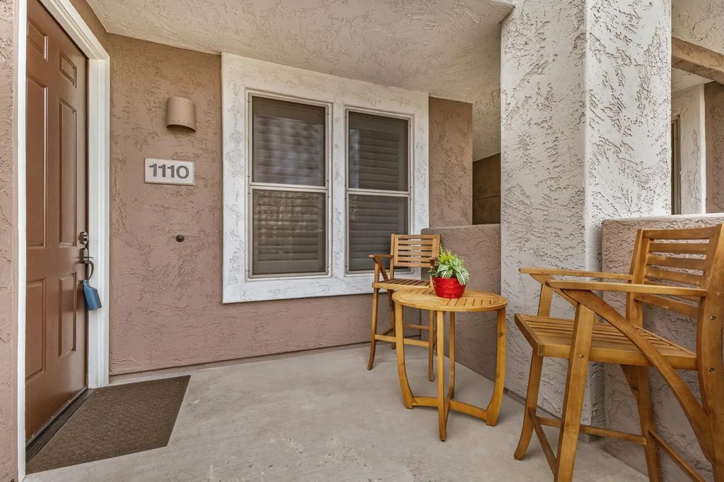 15221 N Clubgate Drive (unit 1110), Scottsdale
