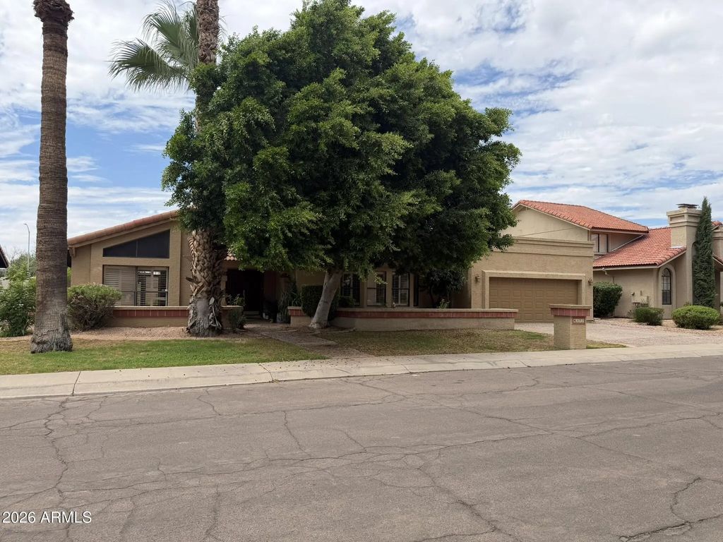 8377 E Thoroughbred Trail, Scottsdale