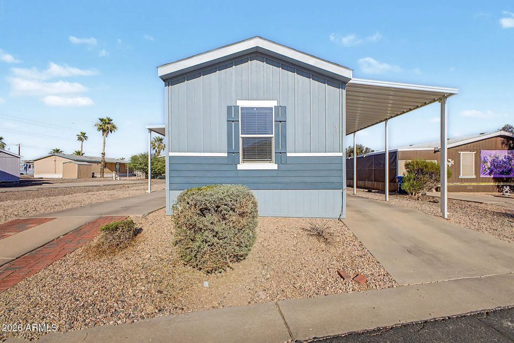 2000 S Apache Road (unit 74), Buckeye