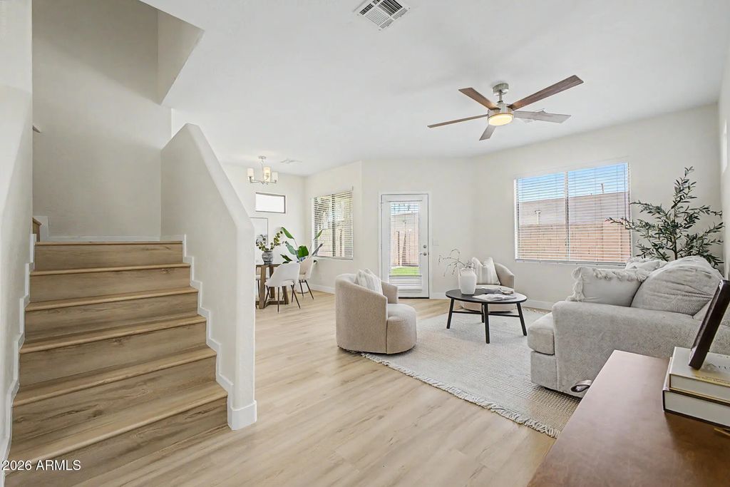 15821 N 35th Lane, Phoenix