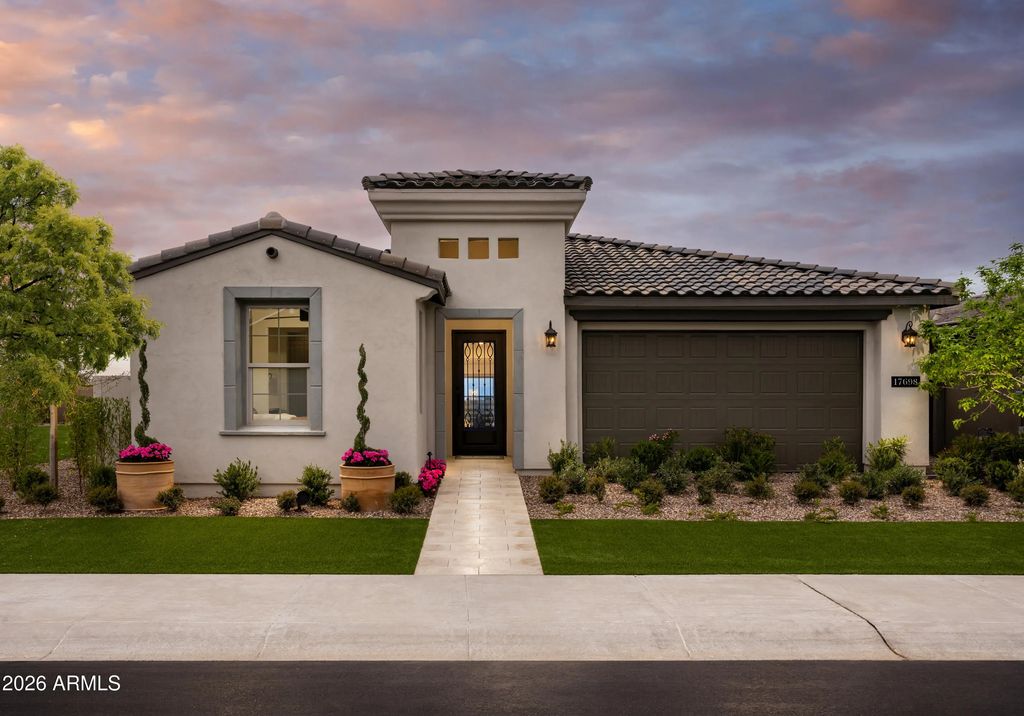 17698 W Wildwood Street, Surprise