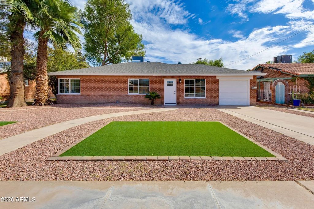 2513 E Turney Avenue, Phoenix