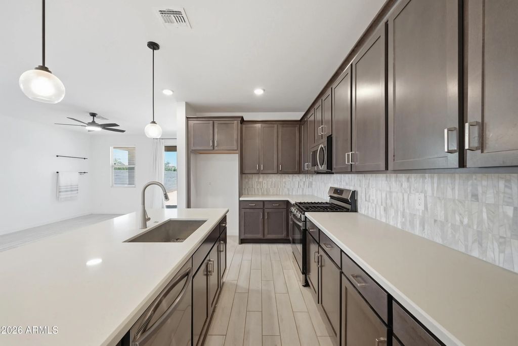 17068 W Maya Way, Surprise