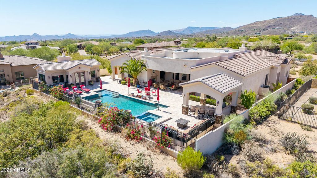9817 E Winter Sun Drive, Scottsdale