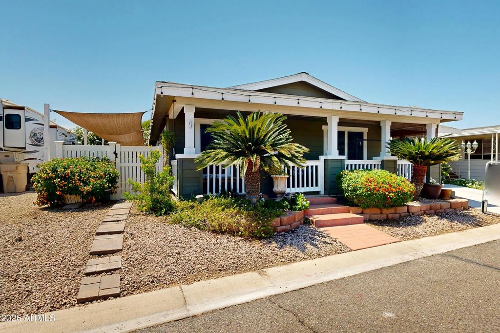 10960 N 67th Avenue (unit 114), Glendale