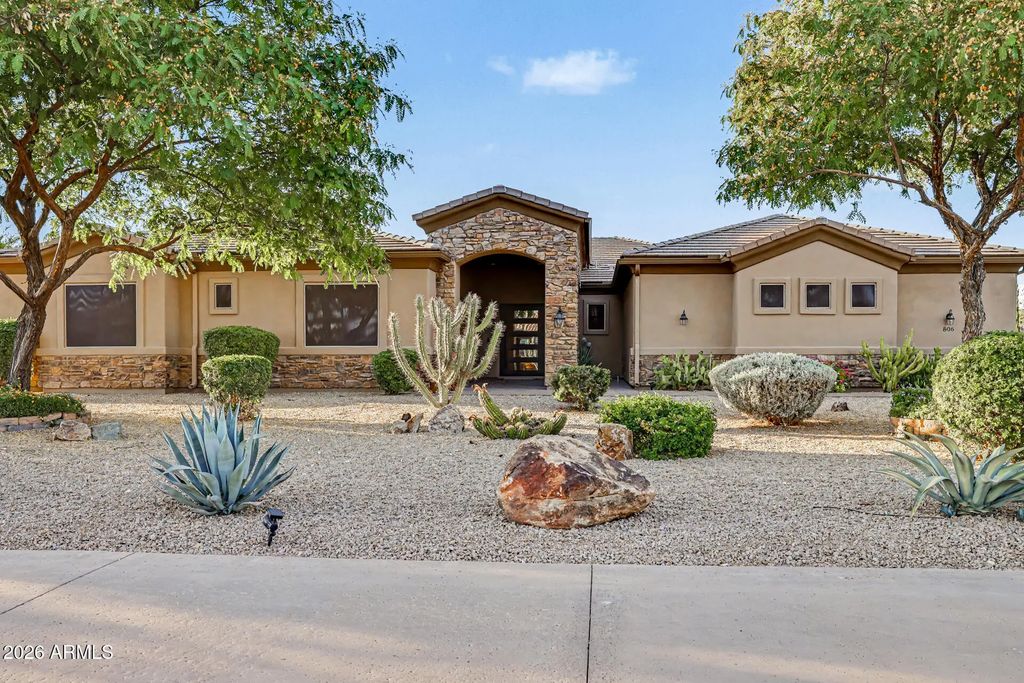 806 W Desert Ranch Road, Phoenix