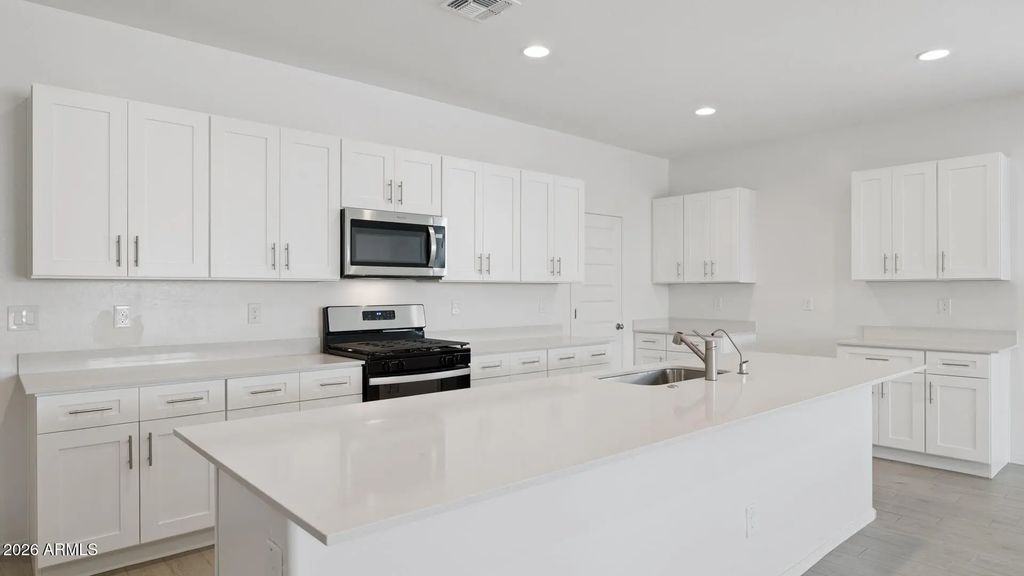 46591 W Skyline Drive, Maricopa