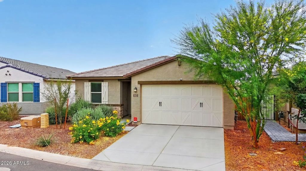 41590 W Dusty Creek Drive, Maricopa