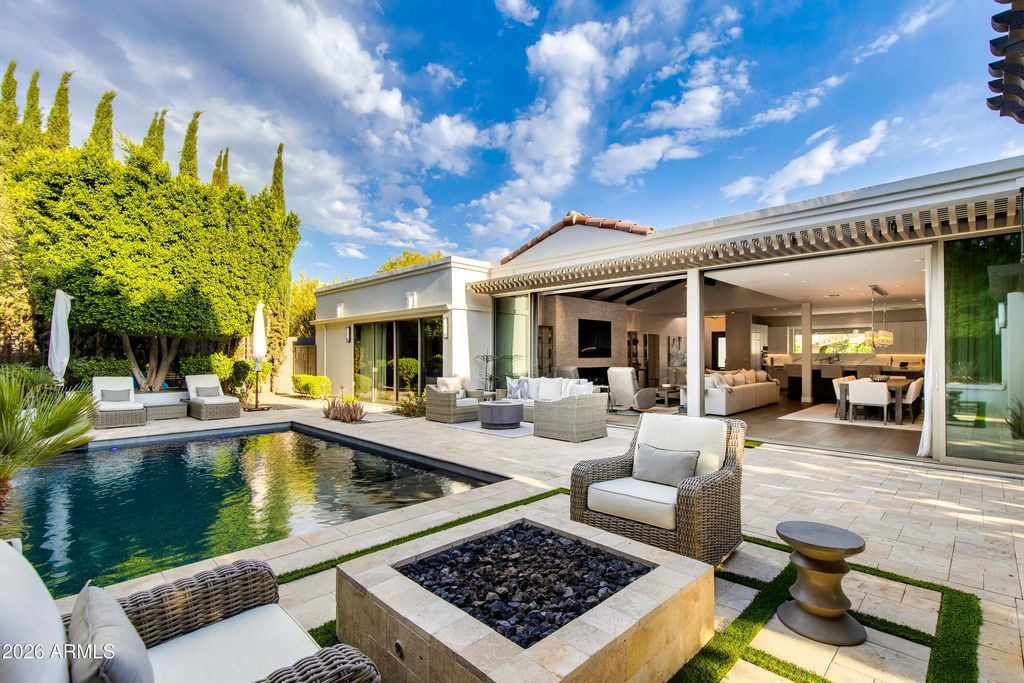 3160 E Stella Lane, Phoenix