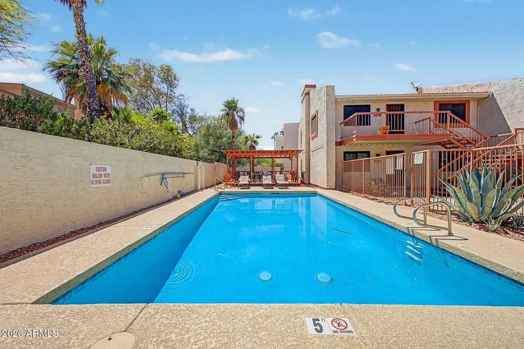 16805 E El Lago Boulevard (unit 103), Fountain Hills