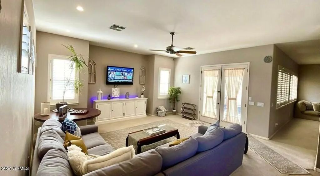 3125 E Scorpio Place, Chandler