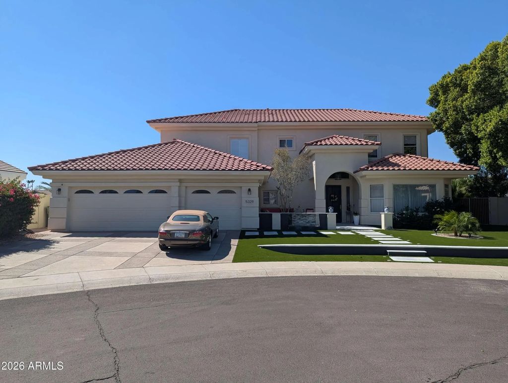 5329 W Rose Garden Lane, Glendale