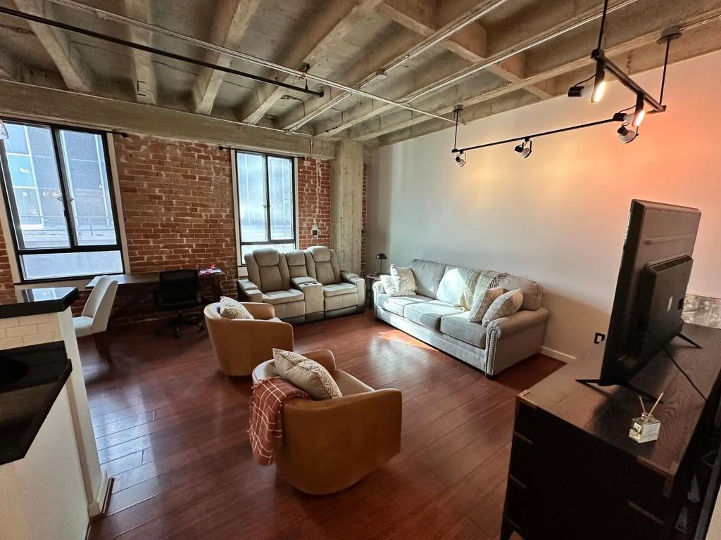 114 W Adams Street (unit 402), Phoenix