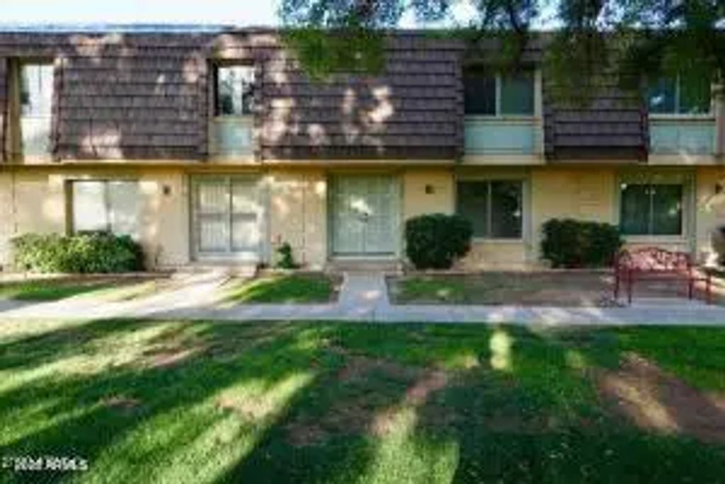 3320 S Juniper Street, Tempe