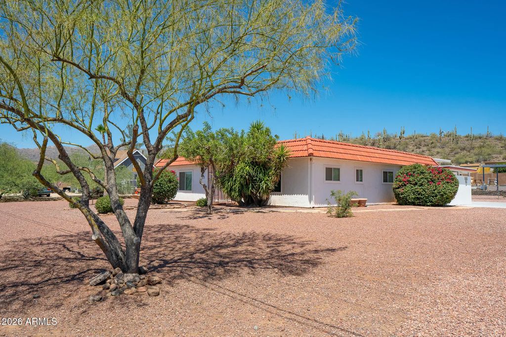 33750 S Ridgeway Road, Black Canyon City