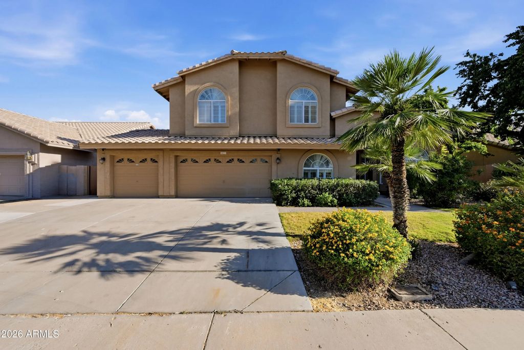 6833 E Acoma Drive, Scottsdale